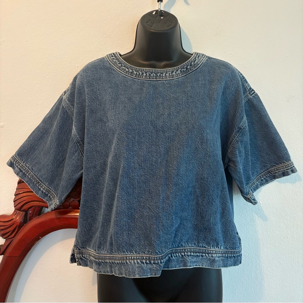 Women’s Loft Blue Boxy Denim Short Sleeve Top Capsule Wardrobe Staple